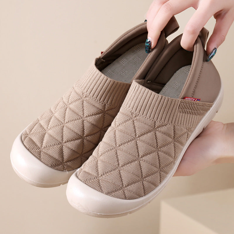 Spring Casual Slip-On Beijing Cloth Shoes Lightweight Flat Shoes Soft Sole Comfortable Versatile Mom Shoes